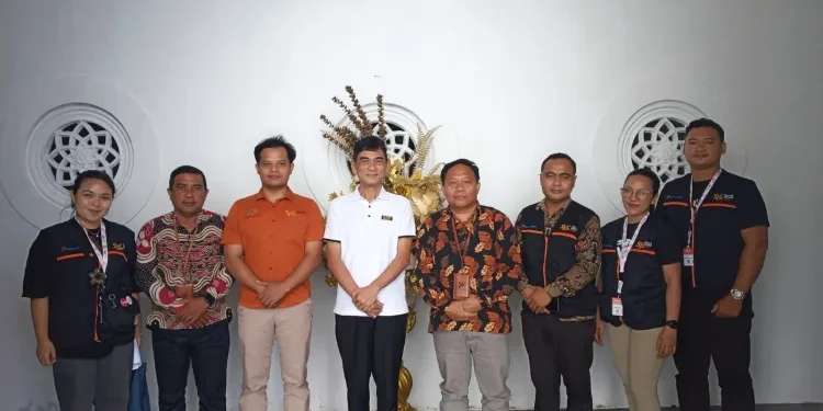 Foto bersama Bupati Kepulauan Talaud bersama BPS Talaud.