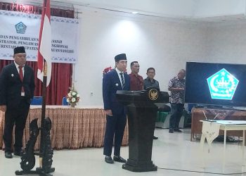 Foto: Bupati Michael Thungari melantik 16 pejabat untuk memperkuat birokrasi dan meningkatkan pelayanan publik di Sangihe. (Do. Istimewa)
