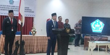 Foto: Bupati Michael Thungari melantik 16 pejabat untuk memperkuat birokrasi dan meningkatkan pelayanan publik di Sangihe. (Do. Istimewa)