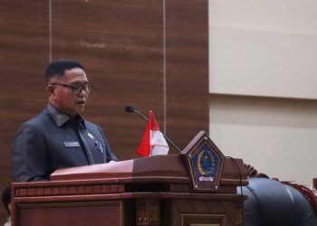 Berstatus Definitif, Sekwan Niklas Silangen kembali Berdiri di Mimbar Paripurna