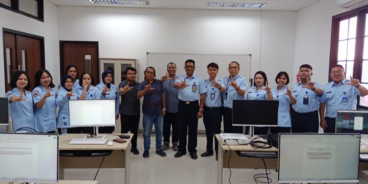 Tingkatkan Kapasitas Kehumasan, SMA Taruna Nusantara Kampus Langowan Gandeng AJI Manado Gelar Pelatihan Jurnalistik