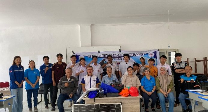 Jurusan Teknik Mesin Polimdo Tingkatkan Kompetensi Siswa SMK Getsemani Lewat Pelatihan Pengelasan dan Energi Terbarukan