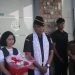 Potret penyambutan Kajati Sulut bersama rombongan di Bandara Melonguane.