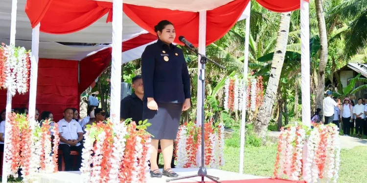 Wabup Talaud memimpin Upacara Harkitnas 2026 di Pulau Kakorotan.