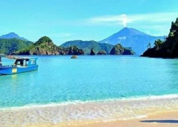 Pariwisata Bagi Plt Bupati Sitaro Heronimus Makainas dan Gagasan Board of Tourism