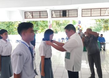 Foto: 30 calon Paskibraka Kabupaten Kepulauan Sangihe mengikuti pembukaan pemusatan pendidikan dan pelatihan di Papanuhung Santiago, Rumah Jabatan Bupati Sangihe, Jumat (7/8/2026). (Dok. Istimewa)