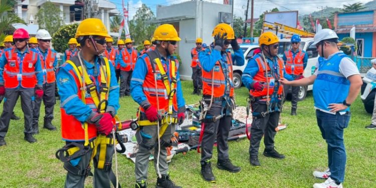 Petugas lapangan PLN siap mengawal pelaksanaan peringatan HUT Kemerdekaan RI 17 Agustus 2026. (foto: Humas PLN)