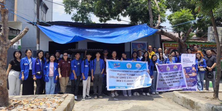Mahasiswa Polimdo Gelar Pelatihan SEO dan Brand Visual bagi UMKM Makanan Tradisional di Titiwungan Selatan