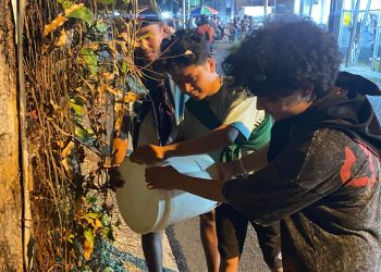 Cegah Pohon Mati dan Roboh, KMPA TANSA-KPA Silvaterra Gelar Aksi Penyiraman