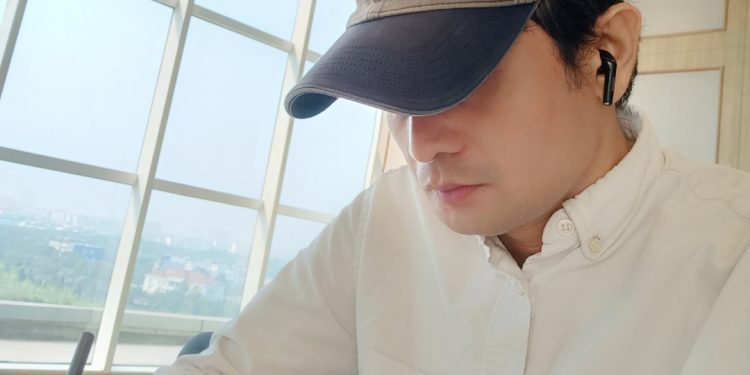 Marxalexander Kaphahang, admin publik talaud.