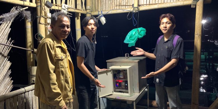 Mahasiswa Teknik Elektro Polimdo Ciptakan Alat Pakan Ikan Mujair Otomatis Berbasis IoT untuk Pembudidaya