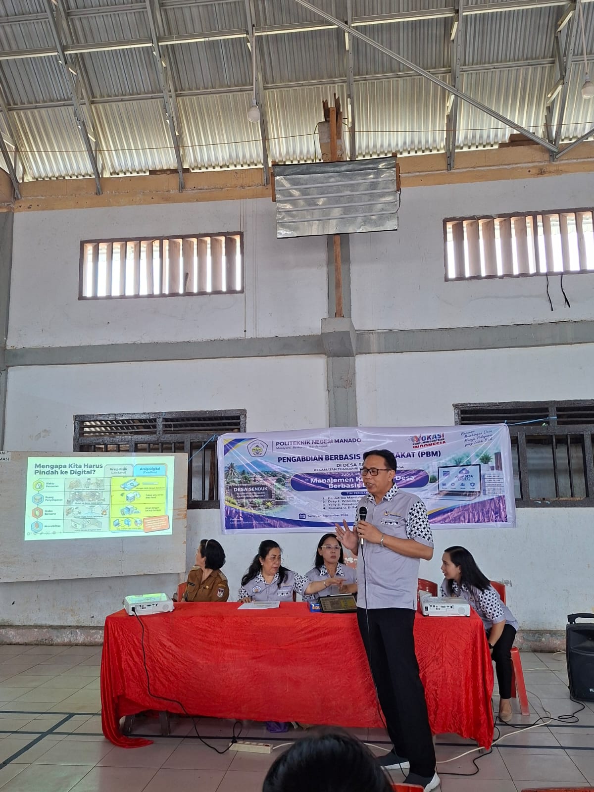 Mener Deky E. Wibowo Mundung, SE., MM. Saat memberikan materinya. (foto : istimewa)