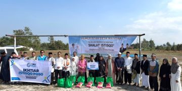 Kegiatan sosial yang digelar PLN ULP Palu di Poso baru-baru ini. (foto: Humas PLN)