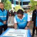 Penandatanganan prasasti peresmian Gedung PDKB Bogani. (foto: Humas PLN)