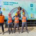 Petugas PLN mengawal pasokan listrik di momen Giat Hari Cinta Laut. (foto: Humas PLN)