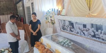 Melayat ke Rumah Duka Pitres Sombowadile, Makainas: Kita Kehilangan Budayawan Nusa Utara