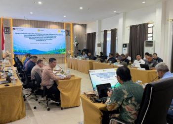 Sinergitas lintas pihak dilakukan untuk memenuhi elektrifikasi 100 persen di Provinsi Gorontalo. (foto: Humas PLN)