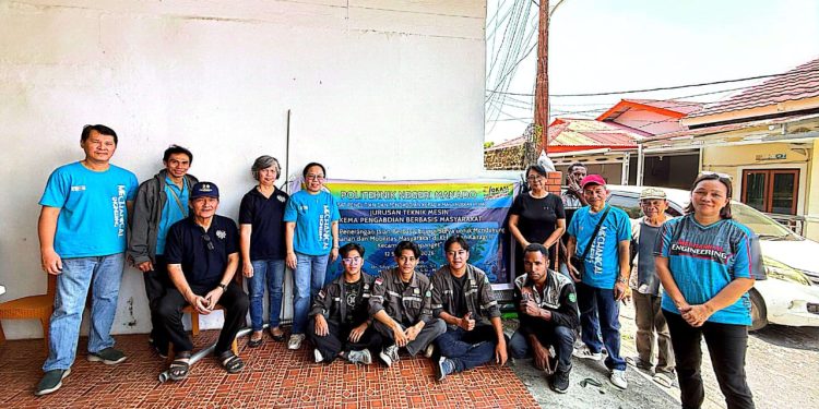 Energi Surya Terangi Lingkungan 8 Kairagi II, Dosen dan Mahasiswa Jurusan Teknik Mesin Polimdo Dorong Keamanan Warga