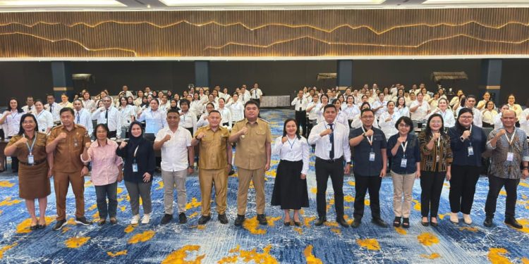 Foto: Wakil Bupati Sangihe Tendris Bulahari membuka Pelatihan BCKS bagi 104 guru. (Dok. Istimewa)