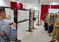 Foto: Soleman Bakir memaparkan kajian rumah tradisional Sangihe dalam Seminar Budaya. (Dok. Rendy/Barta1)
