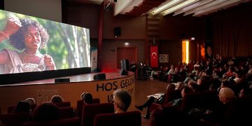 Film Anak Teman Tegar: Maira – Whisper from Papua Raih Penghargaan Global Peace and Friendship, Siap Diputar di Festival Film Eropa