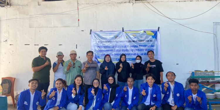 Mahasiswa Teknik Komputer Polimdo Berdayakan Masyarakat Girian Atas Lewat Digital Marketing