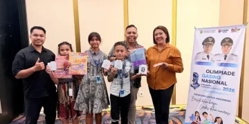 Foto: Siswa Sangihe mengikuti Olimpiade Gasing Nasional 2026 di Ternate, membawa semangat belajar dan budaya lokal. (Dok. Istimewa)
