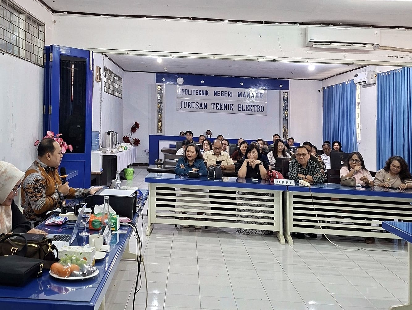 Proses akreditasi Prodi Listrik Teknik Elektro Polimdo. (Foto : istimewa)