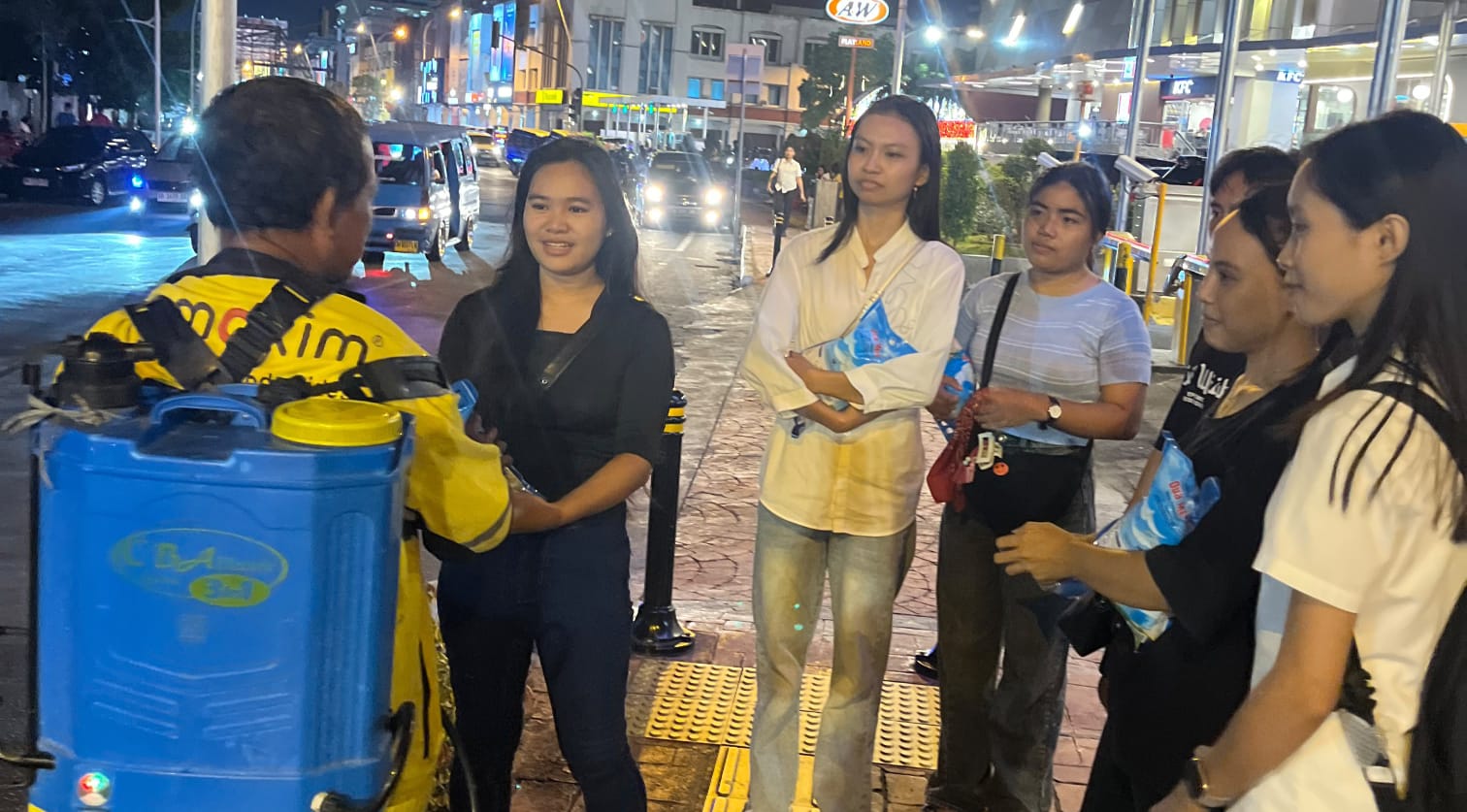 Rukun Sembihingang Polimdo Berbagi kasih kepada masyarakat. (foto : istimewa)