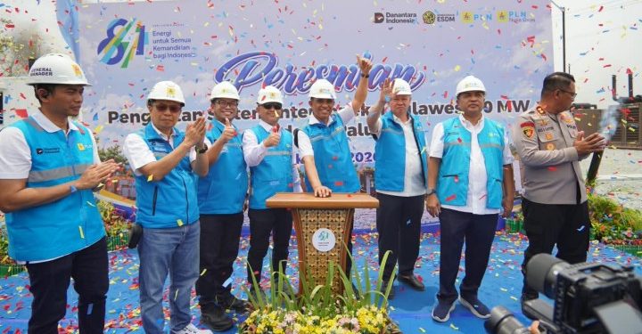 Peresmian Pembangkit Listrik Tenaga Diesel (PLTD) Sidera tahap pertama berkapasitas 20 Megawatt (MW) di Kabupaten Sigi, Sulawesi Tengah. (foto: Humas PLN)