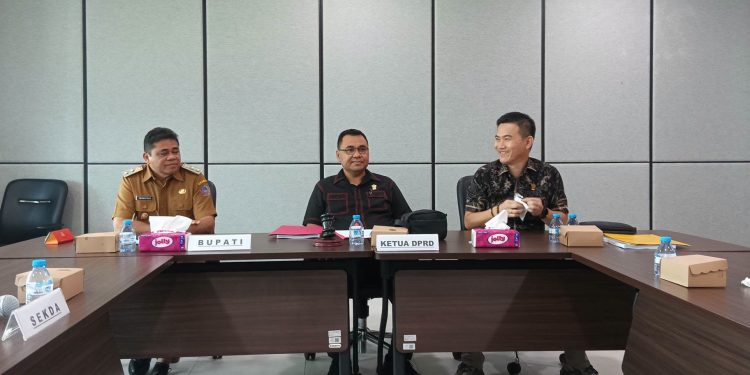 Pemkab dan DPRD Sitaro Rapat Penyempurnaan Hasil Evaluasi RAPBD TA 2026