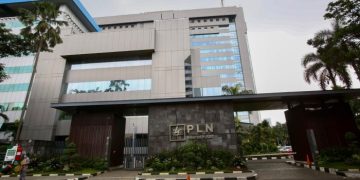 Tampilan Gedung PLN Kantor Pusat di daerah Kebayoran Baru Jakarta Selatan. (foto: Humas PLN)