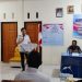 Foto: Bupati Kepulauan Sangihe, Michael Thungari saat Menyampaikan Sambutannya di Dialog Kampanye Damai di Balai Kampung Nahepese, Kecamatan Manganitu. (Dok. Rendy/Barta1)